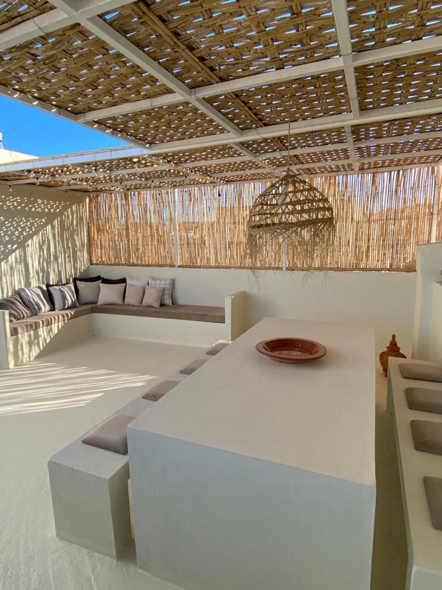 Apartment Beautiful With Private Rooftop Terrace *